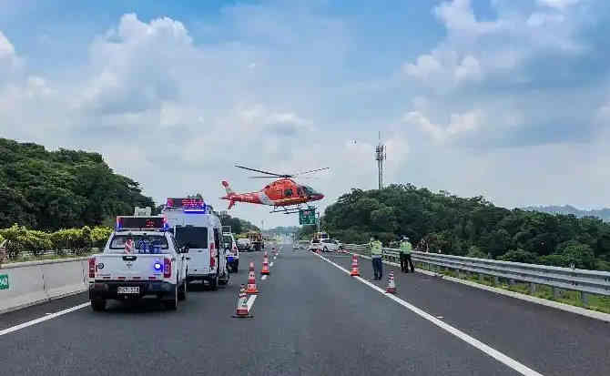 龙山区高速公路汽车救援案例