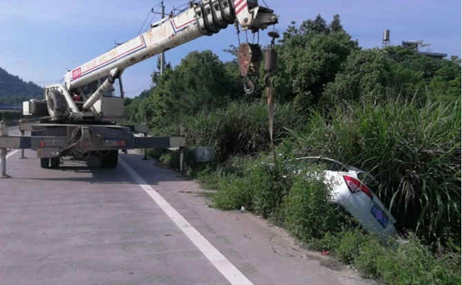 龙山区重载吊车救援